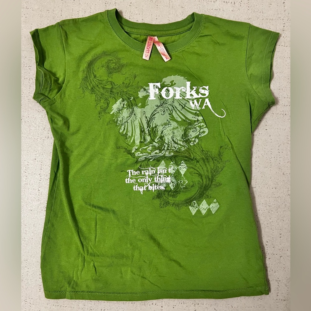 Green Juniors “Twilight” T-Shirt